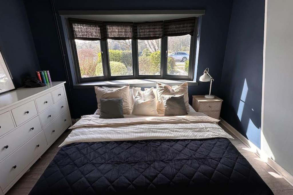 Formby, Spacious True Bungalow Steps From Beach Экстерьер фото