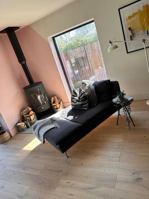 Formby, Spacious True Bungalow Steps From Beach Экстерьер фото